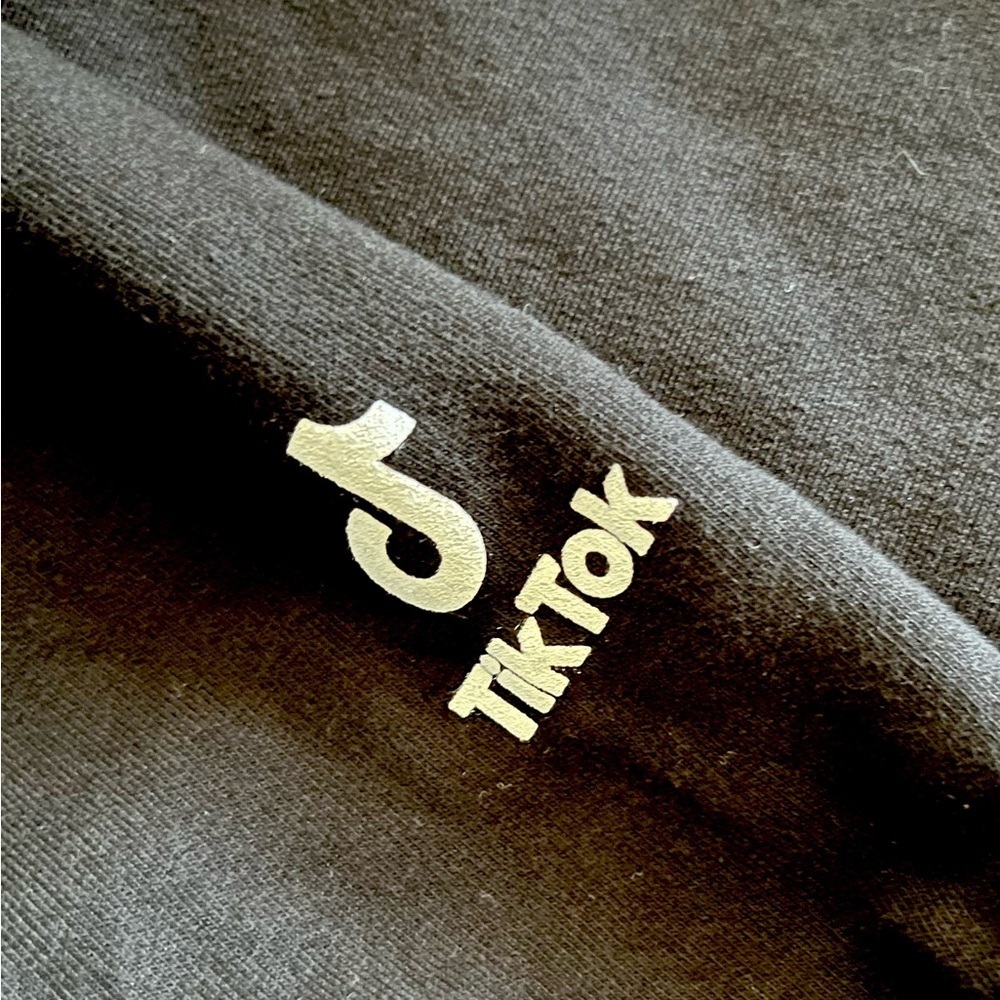 Puma Lotus Flower Makayla Did Tik Tok Black Hoodie in size S - Picture 3 of 10